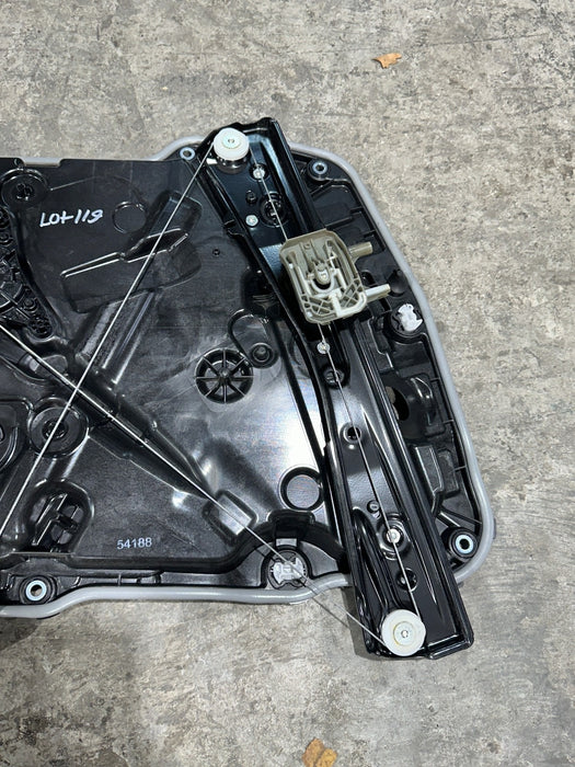 2024 BMW M3 M4 G80 G82 FRONT RIGHT DOOR WINDOW REGULATOR PANEL OEM 743223216