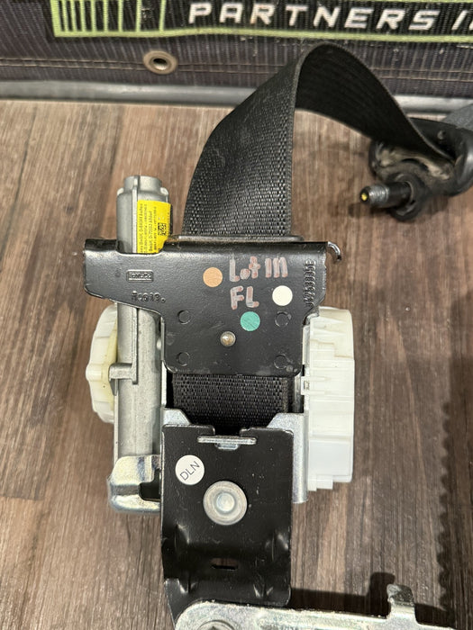 2017-2019 FORD F250 F350 F450 PLATINUM FRONT LEFT RIGHT SEATBELT PAIR OEM