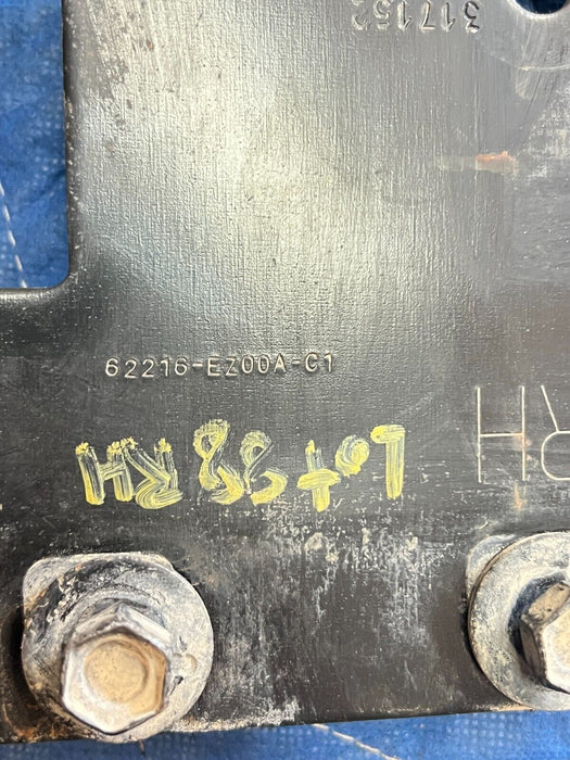 2016 2018 NISSAN TITAN XD PLATINUM FRONT RIGHT BUMPER FACE BAR MOUNT 62216-EZ00A