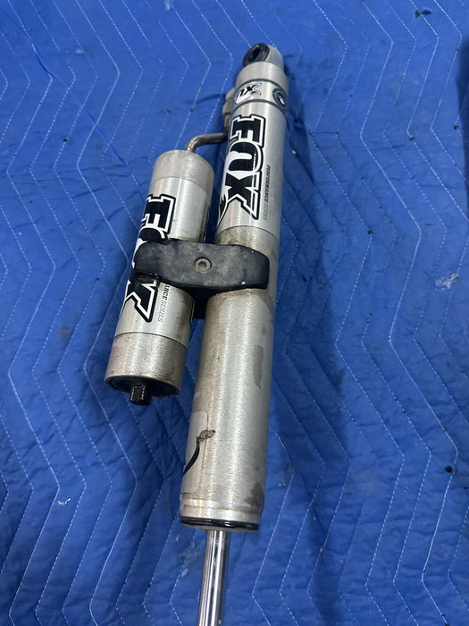 2019 FORD F350 FOX 2.0 PERFORMANCE 6 INCH LIFT REAR STRUTS PAIR W/RESERVOIR