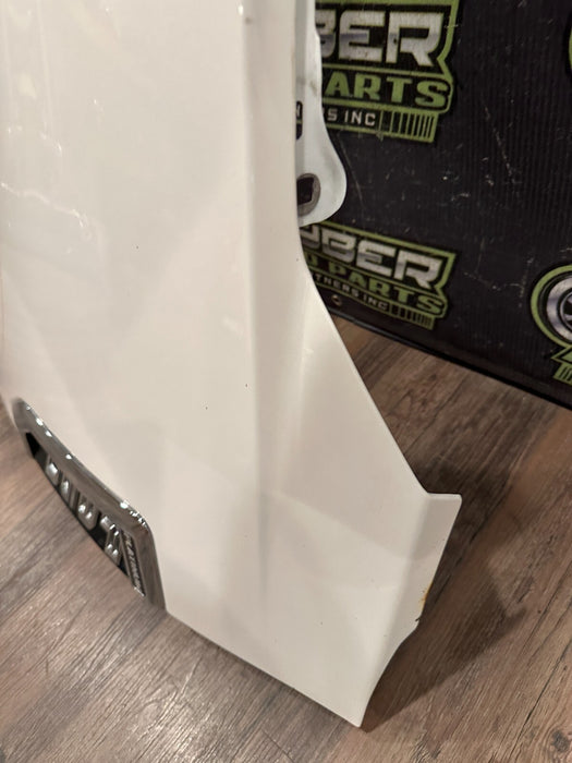 2017 2019 FORD F250 F350 FRONT LEFT FENDER OEM METALLIC WHITE (UG) *READ*