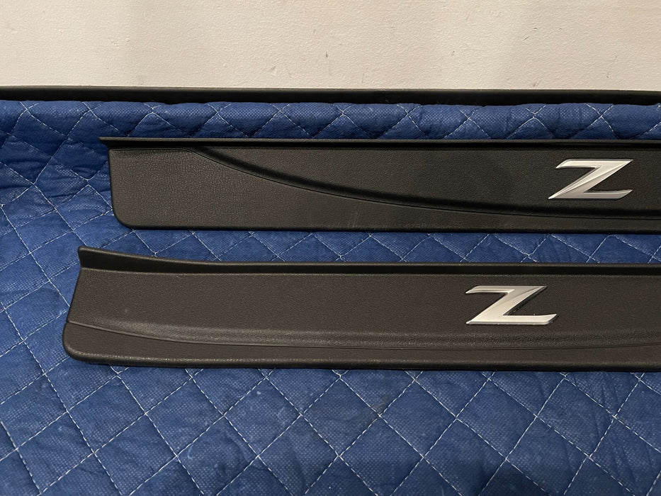 2017 NISSAN 370Z NISMO LEFT & RIGHT DOOR SCUFF KICK PLATES OEM *NOT ILLUMINATED*