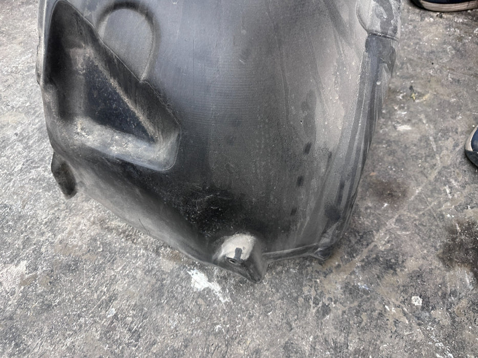 2020-2022 FORD F250 F350 FRONT RIGHT WHEEL WELL FENDER LINER OEM *PICKUP ONLY*