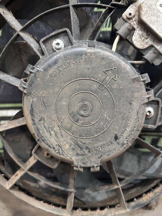 2008-2015 AUDI R8 FRONT PASSENGER RIGHT ENGINE COOLING FAN OEM 420 121 197 B