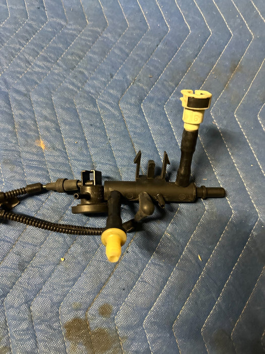 2017-2020 FORD F250 F350 F450 VACUUM HOSE OEM *HC3C-7A784-BA*