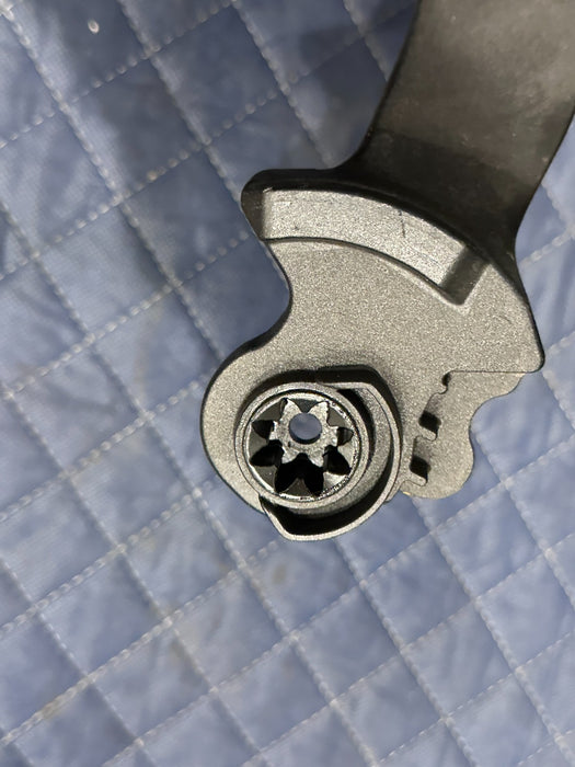 2018 AUDI R8 SPYDER RIGHT PASSENGER ROOF LINKAGE OUTLET