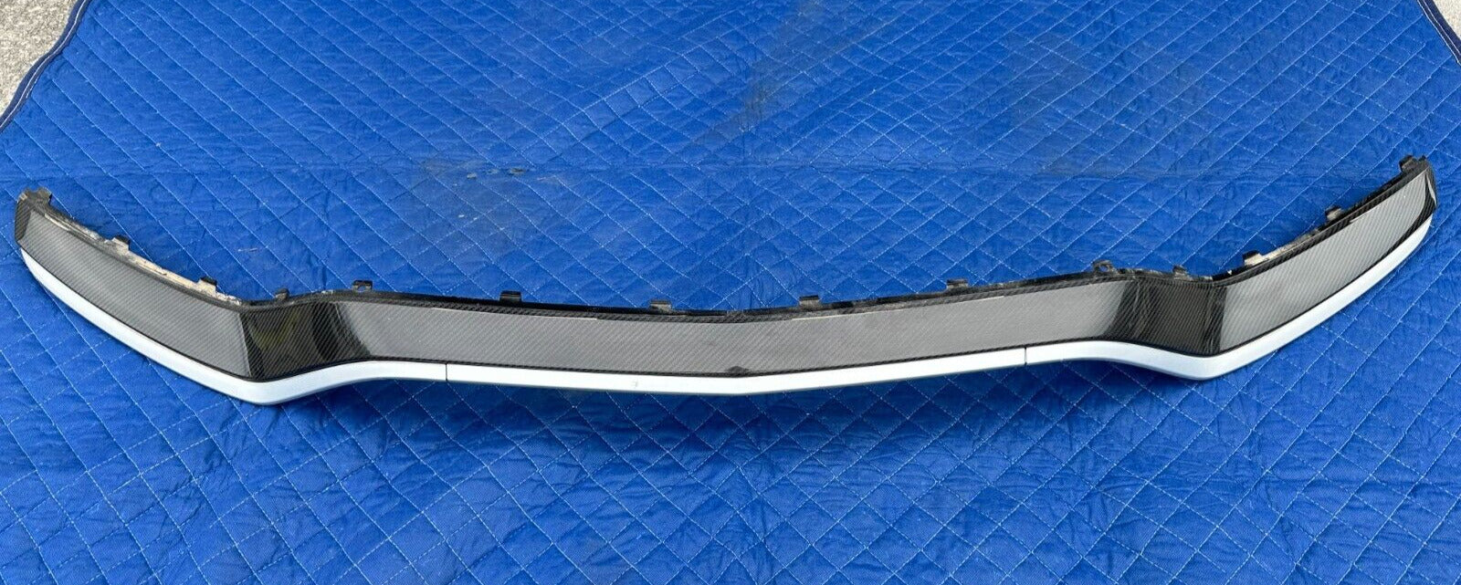 2015-2017 MERCEDES-BENZ C63 CLS63 FRONT BUMPER CARBON FIBER COVER 2058851874 OEM