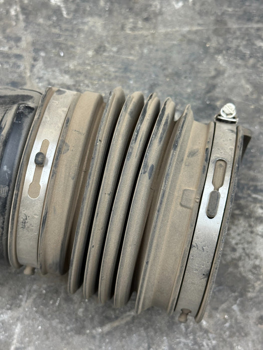 2023 2024 FORD F250 F350 CLEAN AIR INTAKE TUBE LC34 9R504 AD