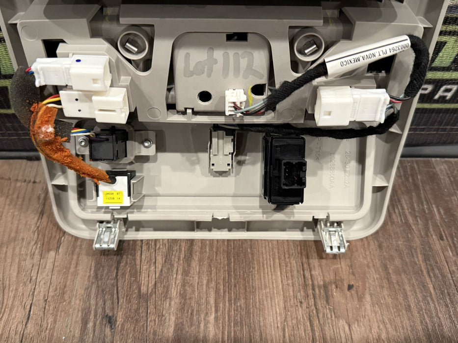 2017 NISSAN TITAN XD RESERVE OVERHEAD CONSOLE DOME LIGHT ASSEMBLY OEM