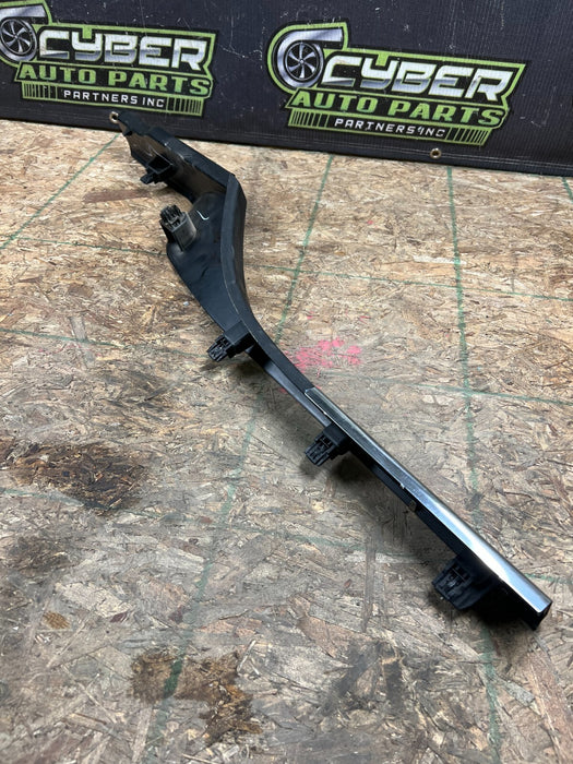 2010-18 RAM 2500 3500 4500 Megacab Rear RH Passenger Side Scuff Panel 1LY26TRMAA