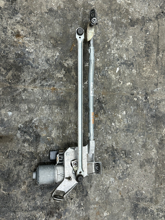 2014 AUDI R8 WINDSHIELD WIPER MOTOR 423 955 024 OEM GENUINE