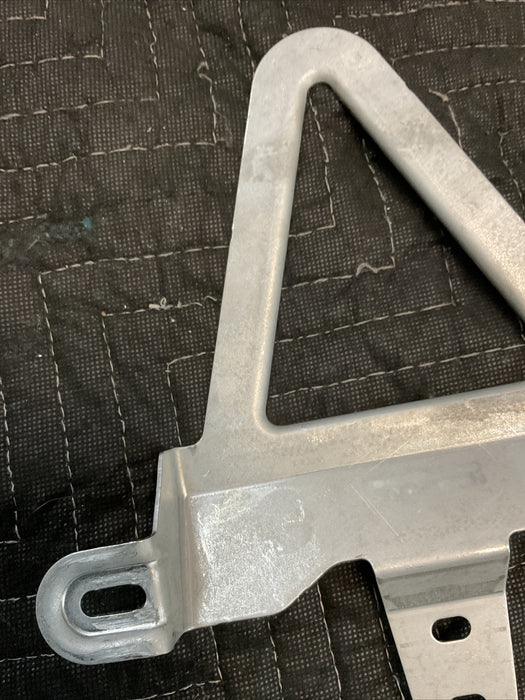 2017 MERCEDES-BENZ C63 AMG CONVERTIBLE TOP HYDRAULIC PUMP BRACKET 205 795 00 00
