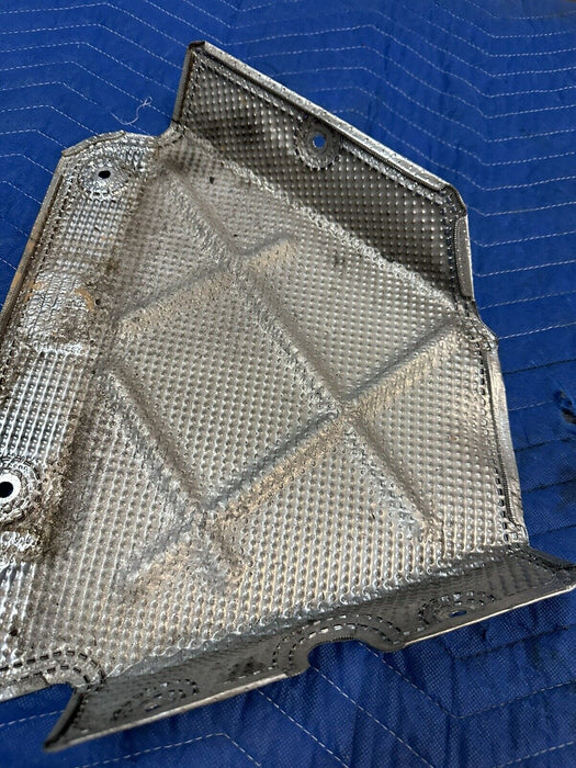 2017 AUDI R8 5.2L V10 FRONT RIGHT UPPER SHIELD 420 825 742 A 420825742