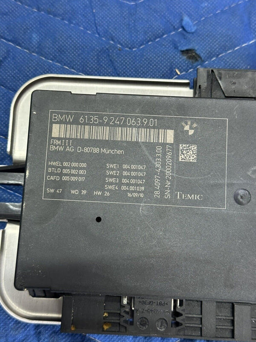 2011 BMW 550i F10 5 SERIES XDRIVE FOOTWELL LIGHT COMPUTER CONTROL MODULE UNIT