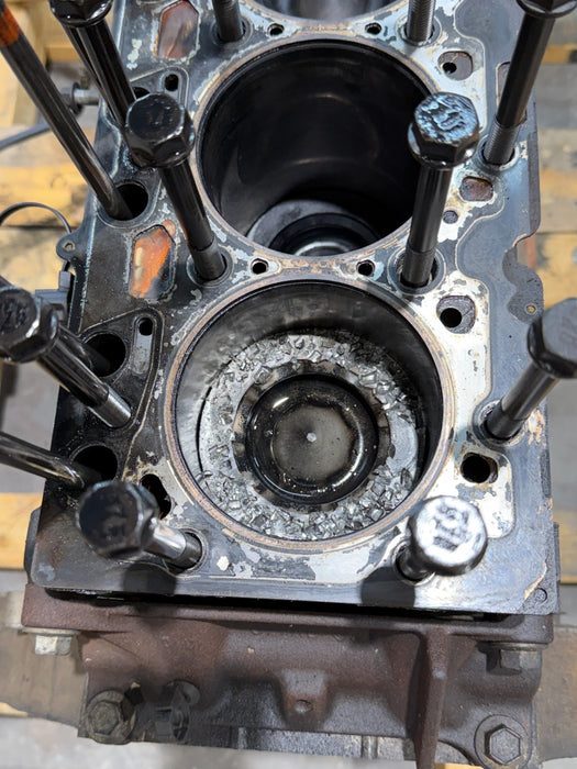 2015 RAM 2500 6.7L CUMMINS ENGINE BLOCK *DAMAGE*