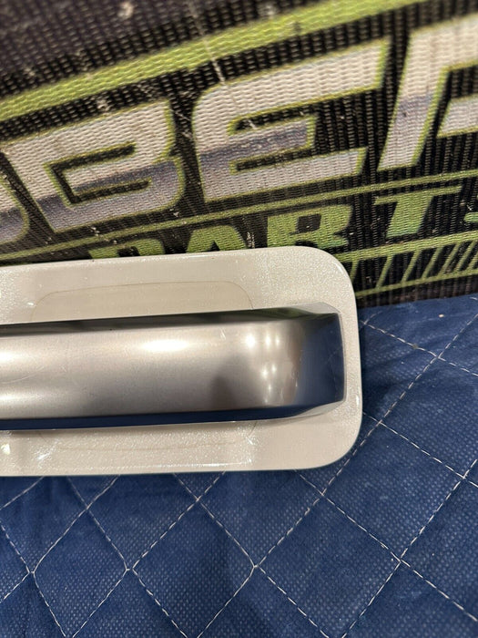 2017-2019 FORD F250 F350 F450 REAR LEFT STAR WHITE DOOR HANDLE OEM