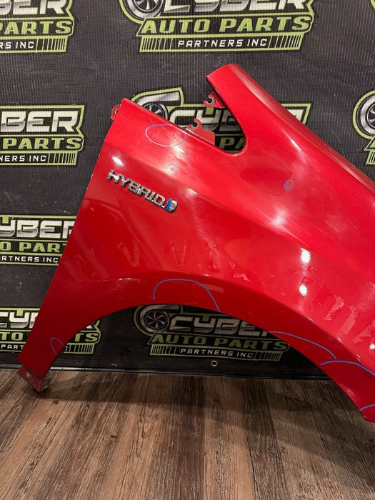 2014 TOYOTA PRUIS V FRONT PASSENGER RIGHT FENDER OEM *RESIDUE/PAINT CHIPS* (READ