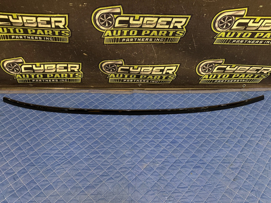 2024 BMW M3 M4 G80 G82 RIGHT ROOF MOLDING TRIM OEM 8072488