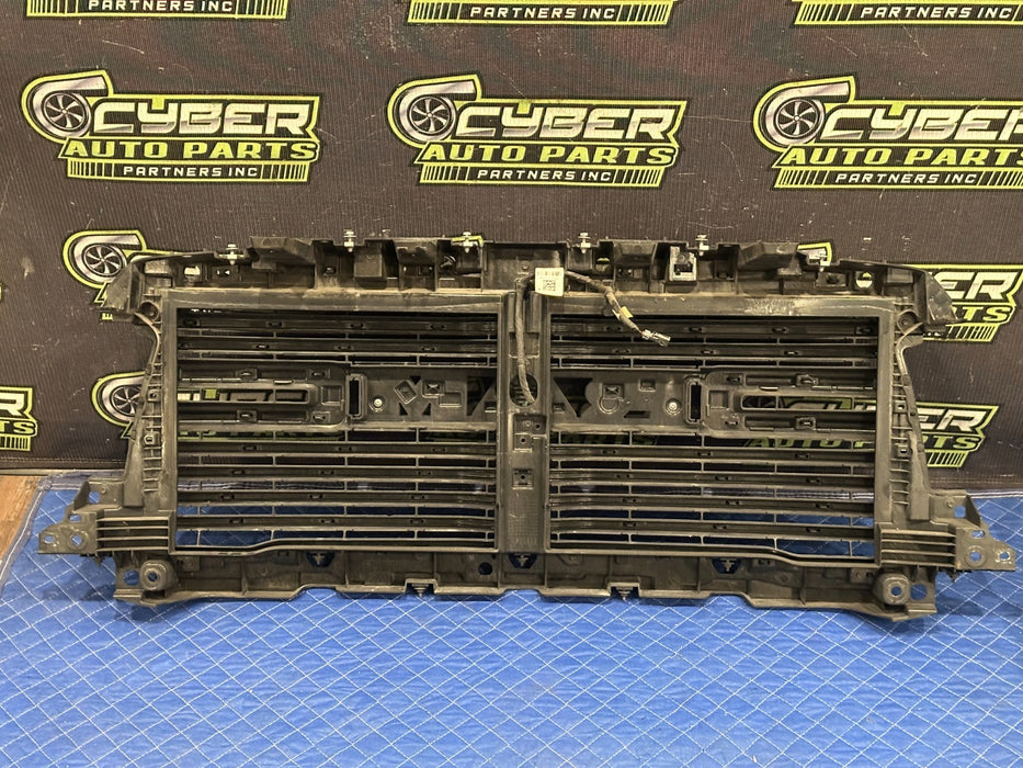 2021 RAM 2500 LARAMIE FRONT GRILLE W CAMERA OEM *FLAWS 4 & 8*