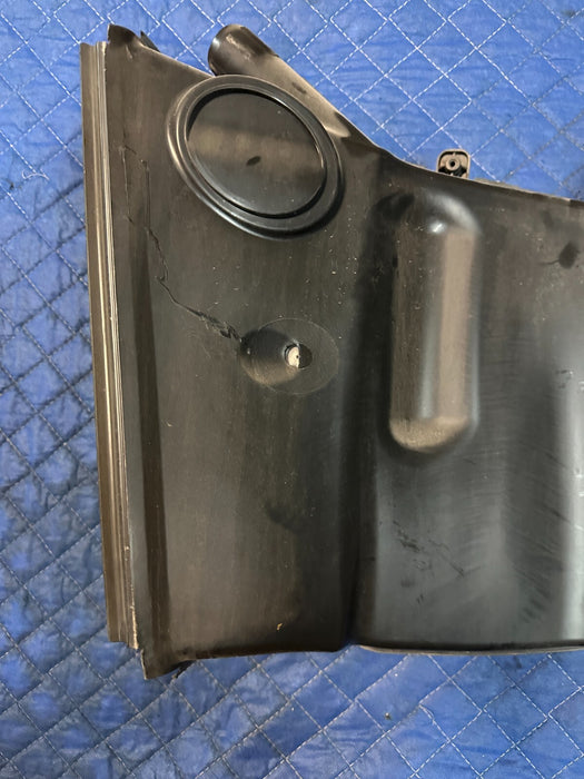 2018 AUDI R8 QUATTRO OEM REAR LEFTAIR INTAKE DUCT GUIDE 4S7 121 333