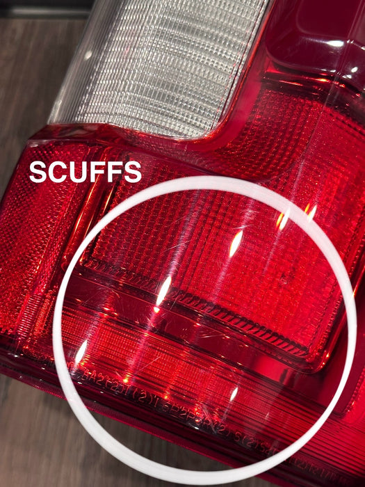 2017-19 FORD F250 F350 F450 PASSENGER RIGHT LED TAIL LIGHT OEM *SCUFFS 5-6*