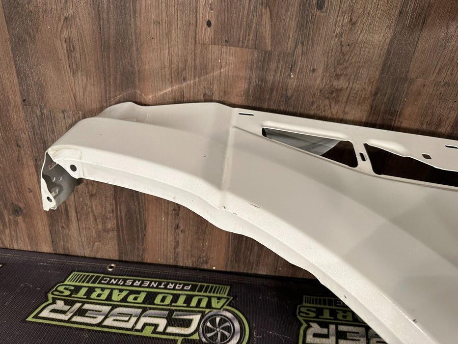 2023 2024 FORD F250 F350 FRONT RIGHT FENDER OEM STAR WHITE (AZ) *DAMAGE*