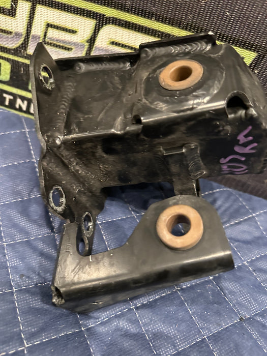 2021 AUDI R8 FRONT RIGHT DEFORMATION ELEMENT MOUNTING BRACKET OEM 4S0 807 552 C