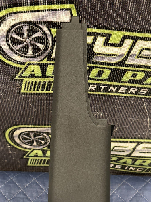 2014 AUDI R8 LEFT RIGHT COWL KICK PANEL TRIMS 423 867 271 423 867 272