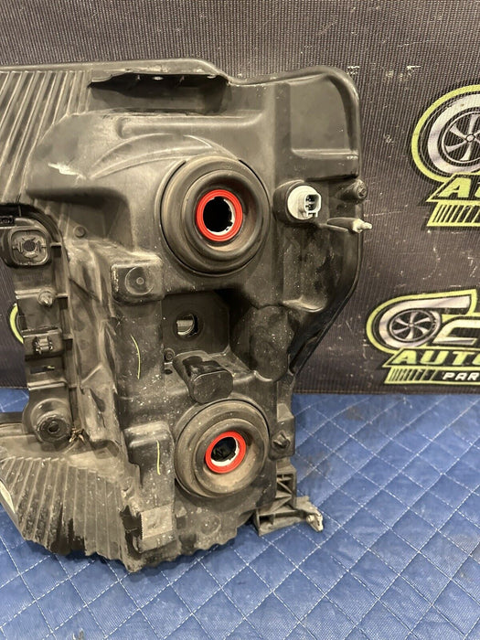 2017 2019 FORD F250 F350 F450 LARIAT RIGHT PASSENGER SIDE HALOGEN HEADLIGHT OEM