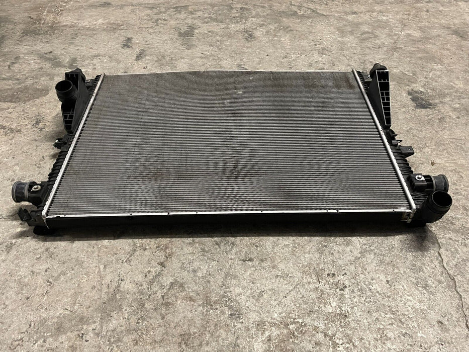 2017-2019 FORD F250 F350 6.7L DIESEL SUPERDUTY RADIATOR OEM *BENT*