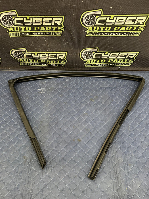 2019 FORD F150 3.5L RAPTOR FRONT RIGHT DOOR WEATHERSTRIP OEM FL34-1521596