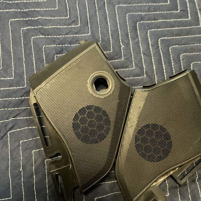 2016 NISSAN TITAN XD DASHBOARD SPEAKER COVER SET
