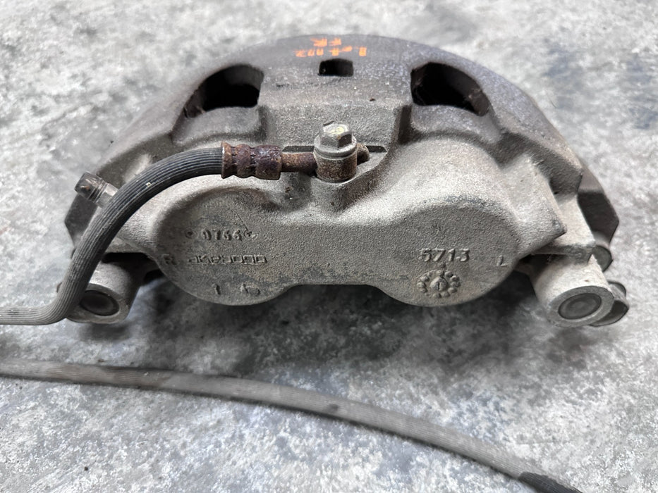 2017 NISSAN TITAN XD FRONT RIGHT BRAKE CALIPER OEM