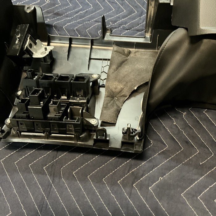 2016 NISSAN TITAN XD LOWER DASH KNEE PANEL TRIM W/ UNDER STEERING WHEEL TRIM