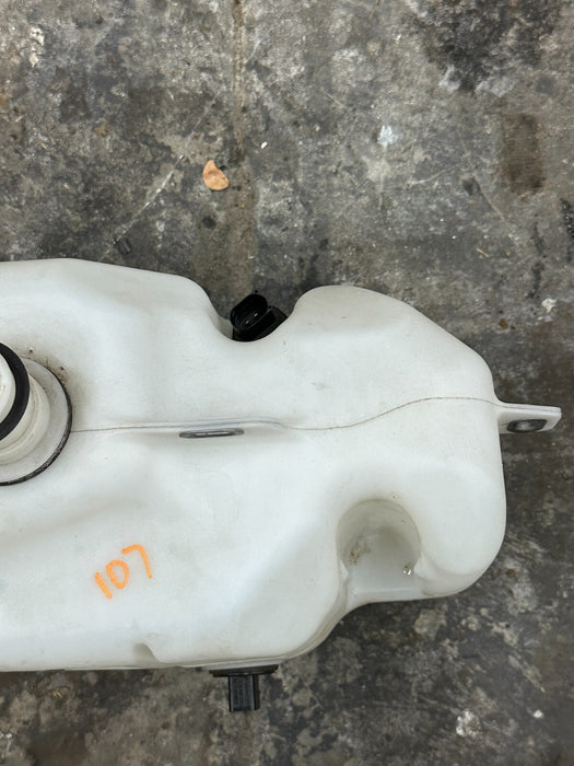 2014 AUDI R8 4.2L V10 OEM WINDSHIELD WASHER FLUID TANK RESERVOIR 423 955 449