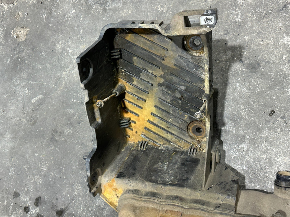 2017-2019 FORD F250 F350 F450 LEFT BATTERY TRAY HOLDER W RESERVOIR OEM