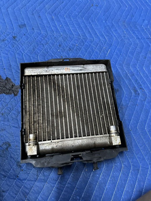 2011 BMW 550i F10 5 SERIES FRONT OIL COOLER 17-21-7-572-542 17217572542