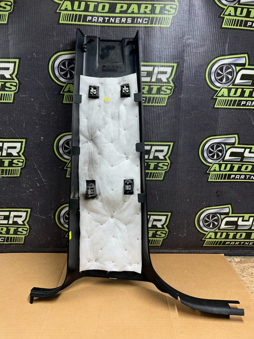 2017 RAM 2500 3500 4500 LARAMIE RIGHT PASSENGER LOWER CENTER B PILLAR TRIM PANEL