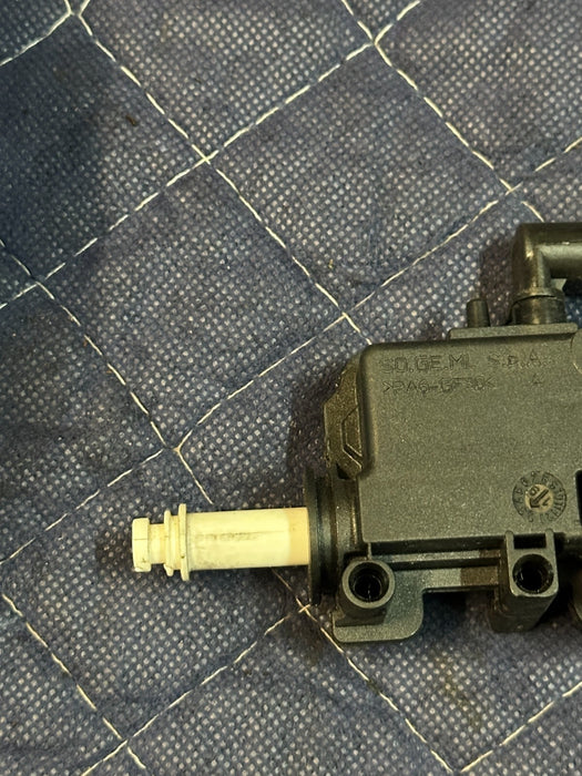 2020 BMW M4 F82 FUEL FILLER DOOR LOCK ACTUATOR OEM 7 270 792 17337010