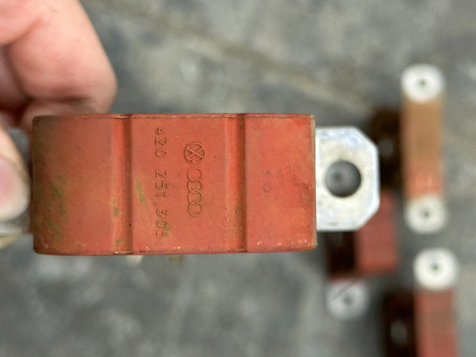 2014 AUDI R8 REAR MUFFLER EXHAUST SYSTEM HANGER BRACKETS (4) 420 251 305