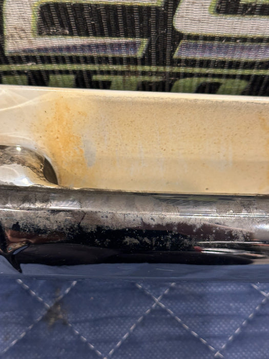 2017-2019 FORD F250 F350 REAR LEFT DOOR HANDLE TRI COAT (UG) OEM *BURN DAMAGE*