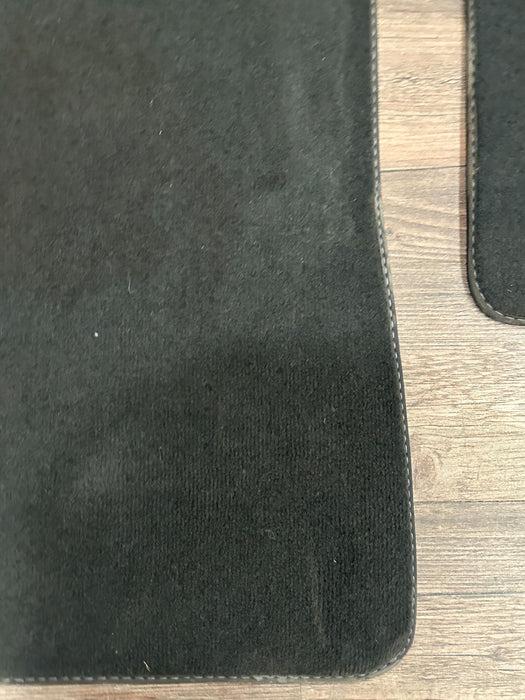 2012-2014 AUDI R8 V10 FLOOR MAT FOOT REST SET 423863691D 423 863 391 D OEM