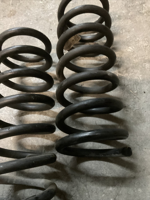2017 DODGE RAM 3500 LARAMIE DIESEL FRONT COIL SPRINGS LEFT RIGHT PAIR 68172108AA