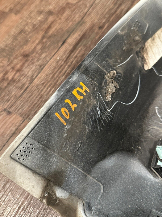 2017-2019 FORD F250 F350 RIGHT CAB CORNER TRI COAT (UG) OEM *SLIGHT DAMAGE #8*