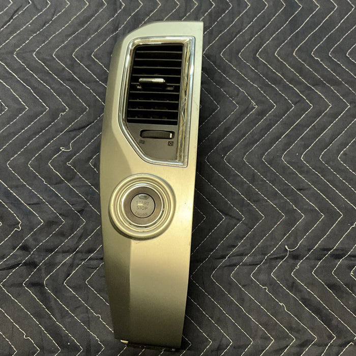 2016 NISSAN TITAN DRIVER CENTER AIR VENT WITH TRIM PANEL