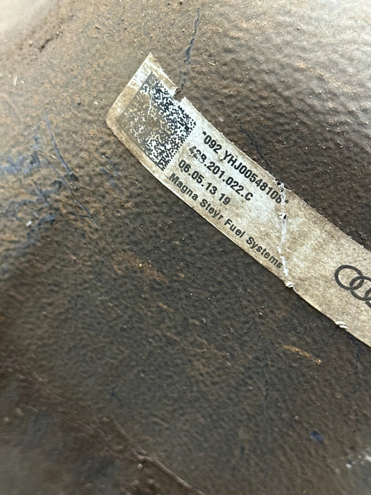 2014 AUDI R8 OEM LEFT RIGHT FUEL GAS TANK 420 201 021 P 420 201 022 P