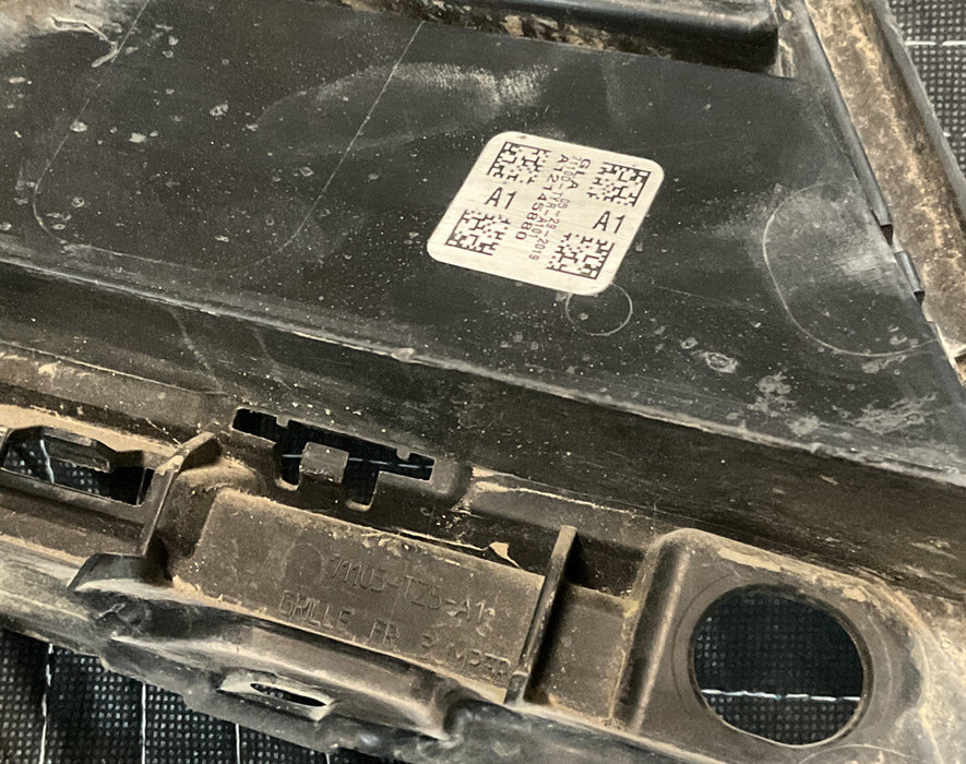 2019 ACURA MDX FRONT BUMPER LOWER GRILLE OEM