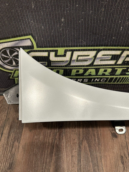 2017-18 AUDI R8 SPYDER WHITE PASSENGER RIGHT FENDER PANEL W FOAM ASSEMBLY OEM