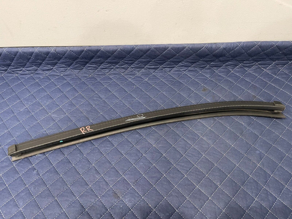 2017-2019 FORD F250 F350 REAR PASSENGER RIGHT RUBBER WEATHER DOOR STRIP  OEM