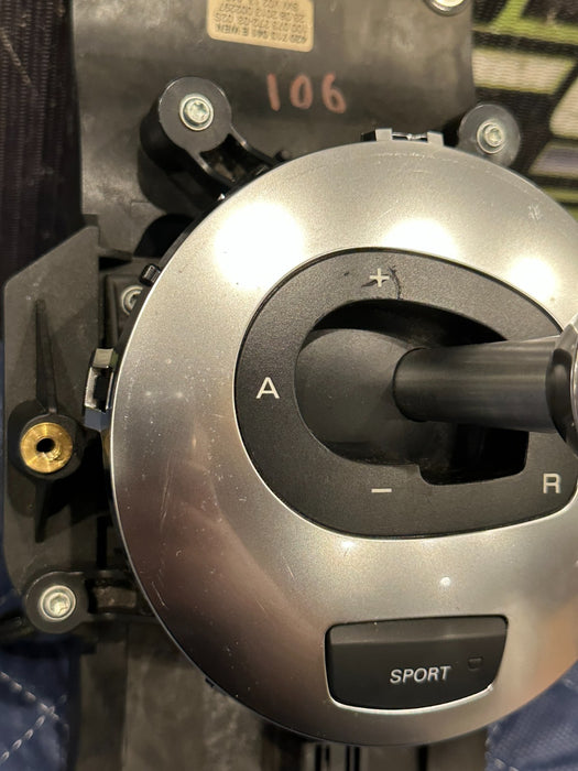 2014 AUDI R8 V10 AUTOMATIC TRANSMISSION GEAR SHIFTER ASSEMBLY OEM 420 713 041 E